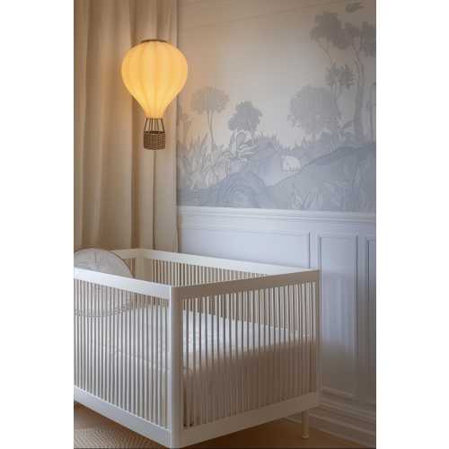 Hot Air Balloon Nursery Lamp: Sculptural Kids Room Hanging Decor in Beige