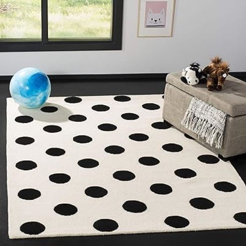 SAFAVIEH Kids Collection Area Rug - 5' x 7', Ivory & Black, Handmade Polka Dot Wool, Ideal for High Traffic Areas in Living Room, Bedroom (SFK904D)