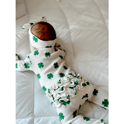 Organic Waffle 2-Way Zip Ruffle Footie, Clover