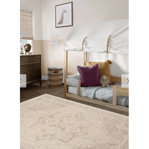 Kamran Soft Pink Tufted Rug | Ruggable