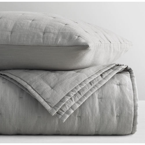 Washed Linen-Cotton Tufted Toddler Quilt | RH Baby & Child