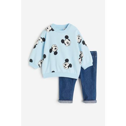 2-PIECE SWEATSHIRT AND JOGGERS SET