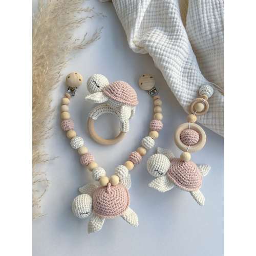 Set turtle in pink with stroller chain, pendant for baby seat, grasping toy l birth gift baby toy wood baby gift baby party