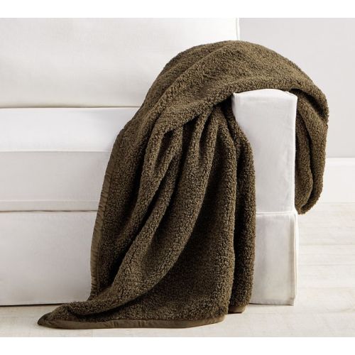 Cozy Teddy Faux Fur Throw