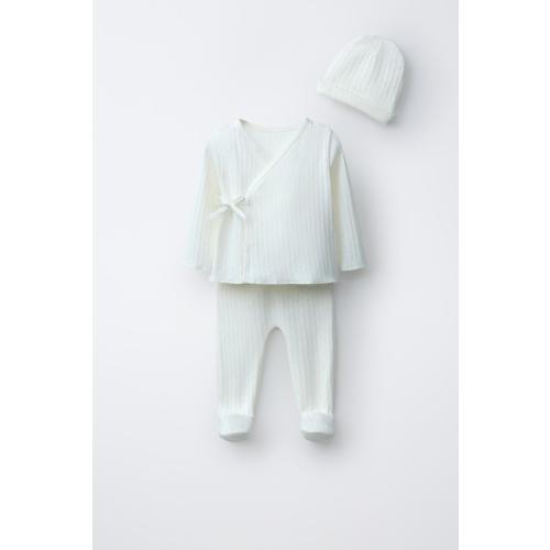 NEWBORN SET AND POUCH - Oyster-white | ZARA United States
