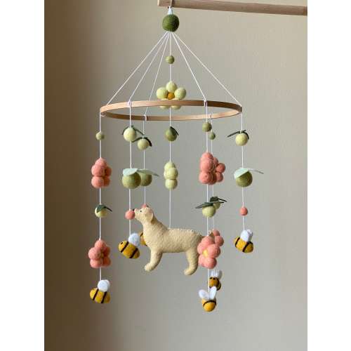 Dog mobile for nursery, golden retriever dog baby mobile, gender neutral mobile, Puppy mobile felt, Felt ball mobile crib, boho nursery
