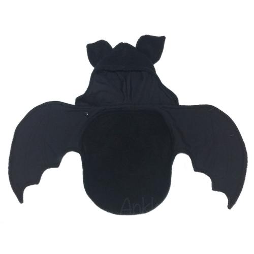 Baby bat blanket in black - Newborn halloween costume - Fleece sleep sack - 3 to 6 months - October baby announcement - Gothic baby gift
