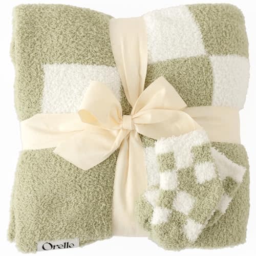 Orelle Checkered Baby Blanket and Socks Set | Sage Green