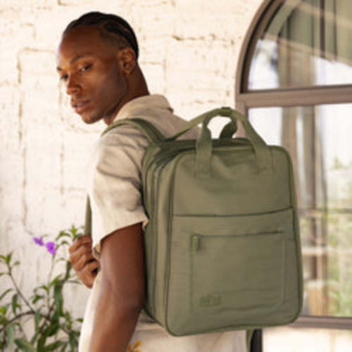 BÉIS 'The Ultimate Diaper Backpack' in Olive - Green Backpack Diaper Bag