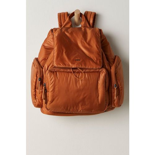 Caraa Cirrus Medium Travel Backpack
