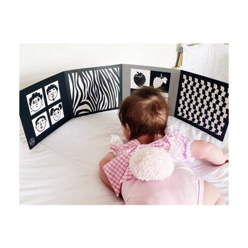 Baby Sensory & Development Boards No.2 - Black and White Book for Newborns - Tummy Time Toy - Black and White Toys for Babies - Baby Gift