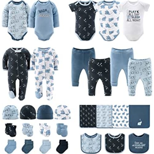The Peanutshell Newborn Clothes & Accessories Set, 30 Piece Layette Gift Set, Fits Newborn to 3 Months