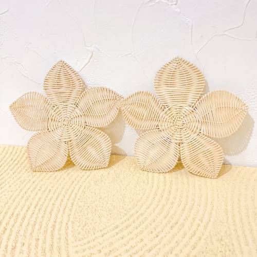 Rattan Flower Wall Decor, Flower Nursery Decor, Flower Wall Hanging, Boho Nursery Wall Decor, Nursery Girl Wall Shelf