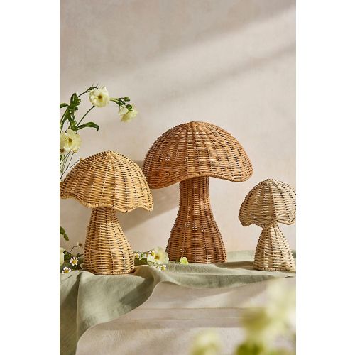 Scalloped Wicker Mushroom