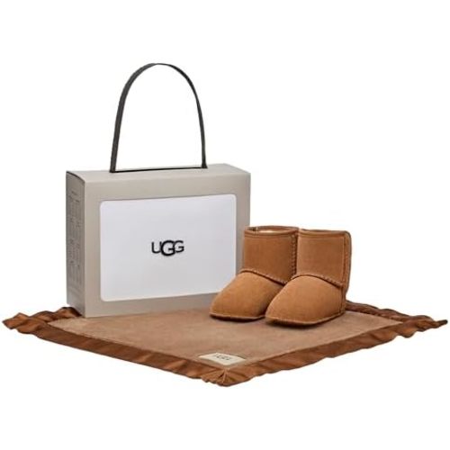 UGG Unisex-Baby Classic and Lovey Gift Set Fashion Boot
