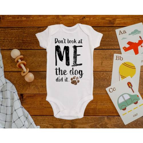 Don't Look at Me. The dog did it Onesie®/Bodysuit
