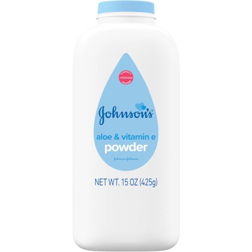 Johnson's Baby Powder with Naturally Derived Cornstarch, Aloe & Vitamin E for Delicate Skin, Hypoallergenic, Free of Parabens, Phthalates & Dyes for Gentle Baby Skin Care, 15 oz