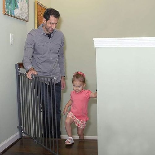 Qdos Safety Extending SafeGate Baby Gate - Meets Tougher European Standards - Angle Mount Capable - Templates for Easy Installation - Top of Stairs - Fits openings 26"-41"| Hardware Mount | Slate