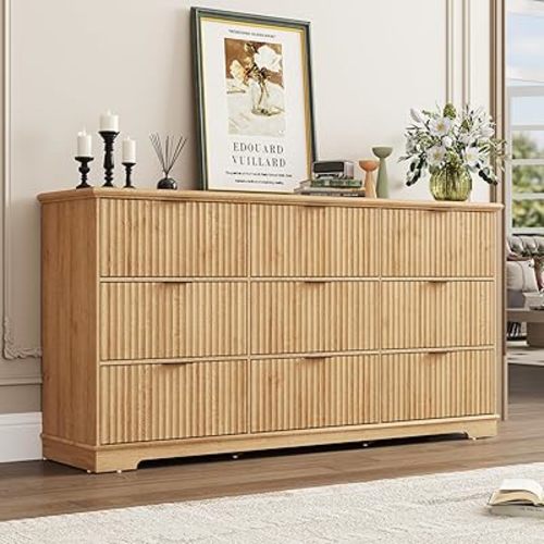 Fluted 9 Drawers Dresser for Bedroom, 63" Wood Dresser with Power Outlet and Deep Drawers, Wide Chest of Drawers, Modern Closet Dressers for Bedroom, Living Room, Nursery, Oak