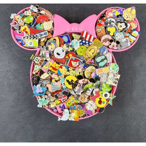 DISNEY PIN TRADING- Assorted Lot, 50, 100, 200. No Duplicates, Free Shipping. Bouns Pin. Mickey, Stitch, princess,