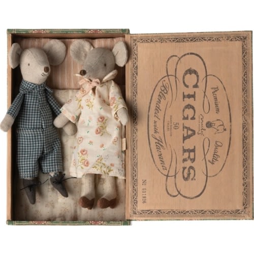 Grandma & Grandpa Mice in Cigarbox - Maileg USA