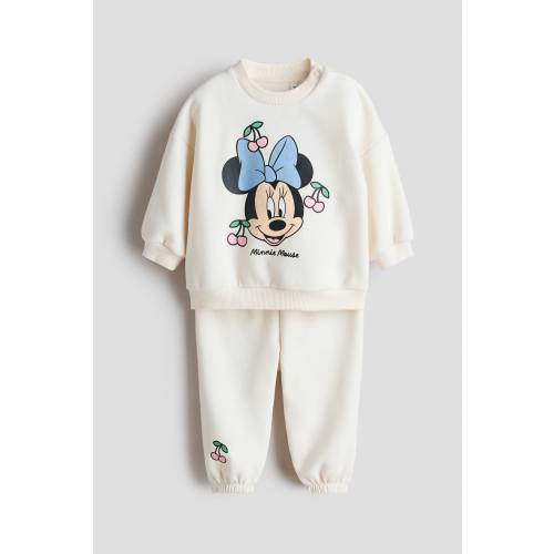 2-PIECE PRINTED SWEATSHIRT AND JOGGERS SET