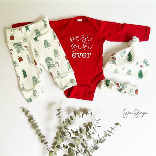 Hello Christmas baby outfit, Newborn Christmas outfit, Best present coming home outfit, Gender neutral Christmas clothes, Christmas baby