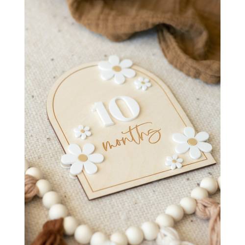 Wooden Daisy Flower Arched Milestone Cards | Custom Name Set | Monthly Milestone Markers | Boho Interchangeable Milestone Card, Photo Prop