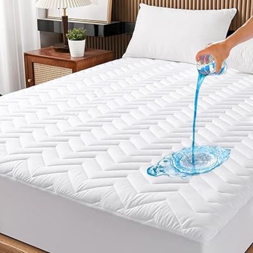 King Size Waterproof Mattress Protector Quilted, Breathable Ultra-Soft Filling Mattress Pad, Fitted Deep Pocket Mattress Cover Fits 6''-25'' Mattress White