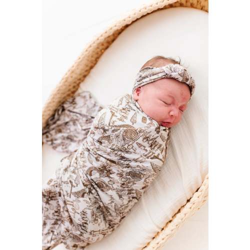 The Lord of The Rings™ Hobbiton Toile Swaddle & Headband Set