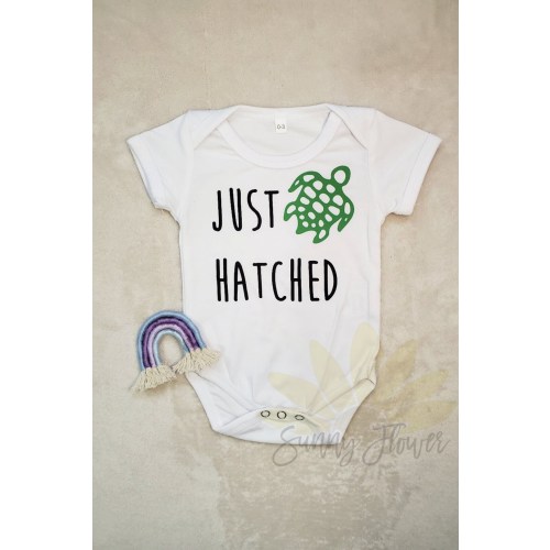Just Hatched Onesies® Brand Bodysuit | Sea Turtle,Newborn Outfit, Baby Shower Gift,Cute Baby Outfit ,Baby Announcement,Gerber Onesies® Brand