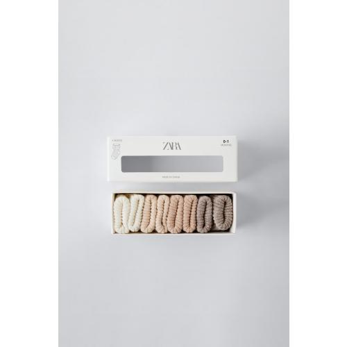 FOUR-PACK OF COLORFUL SOCKS - Light beige | size 1-6 months