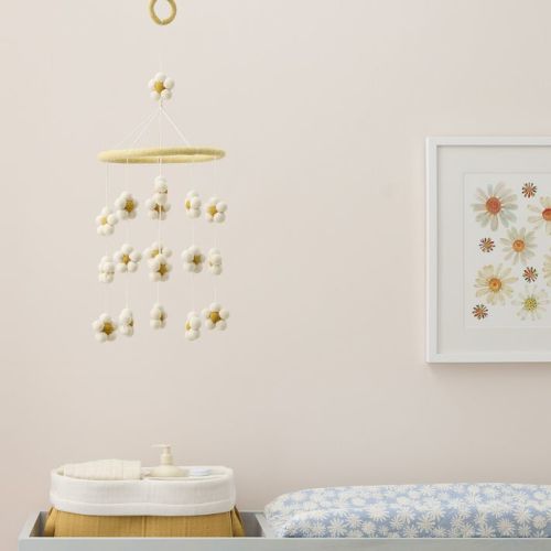 Felt Daisy Mobile