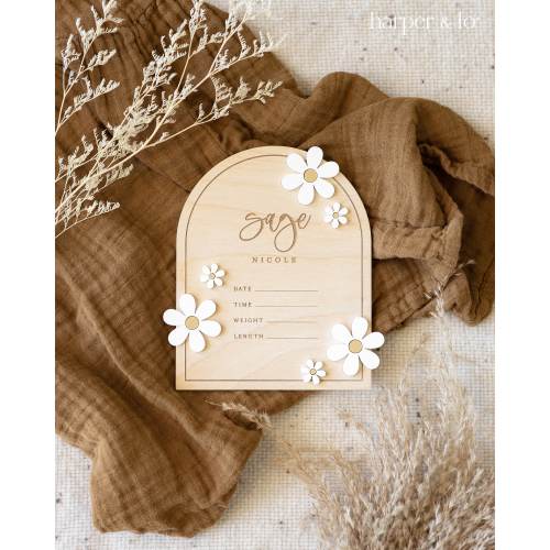 Wooden Boho Daisy Baby Announcement Birth Stats | Personalized Flower Arched Baby Name Sign, Baby Name, Nursery Baby Milestone Photo Prop