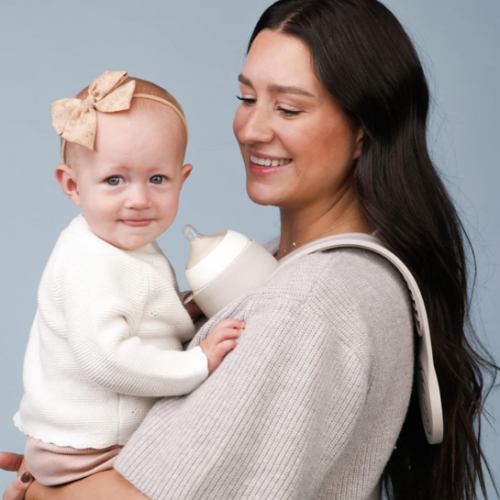 Babaloo hands-free feeding strap