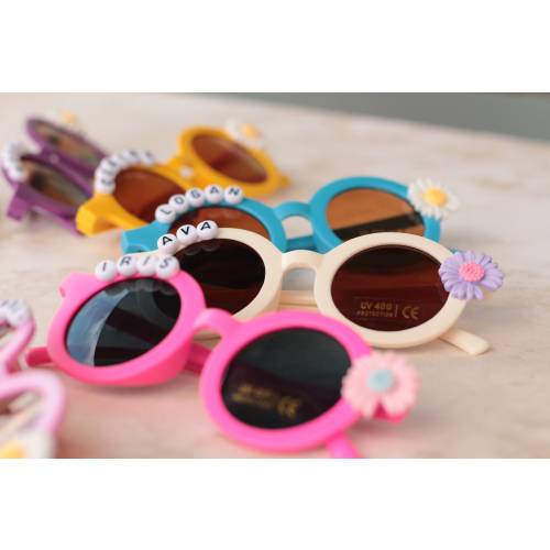 Floral Daisy Girls Personalized Name Sunglasses | Toddler Gift | Kids Gift | Babies Gift | Baby Girl Personalized Birthday Gift Sunglasses