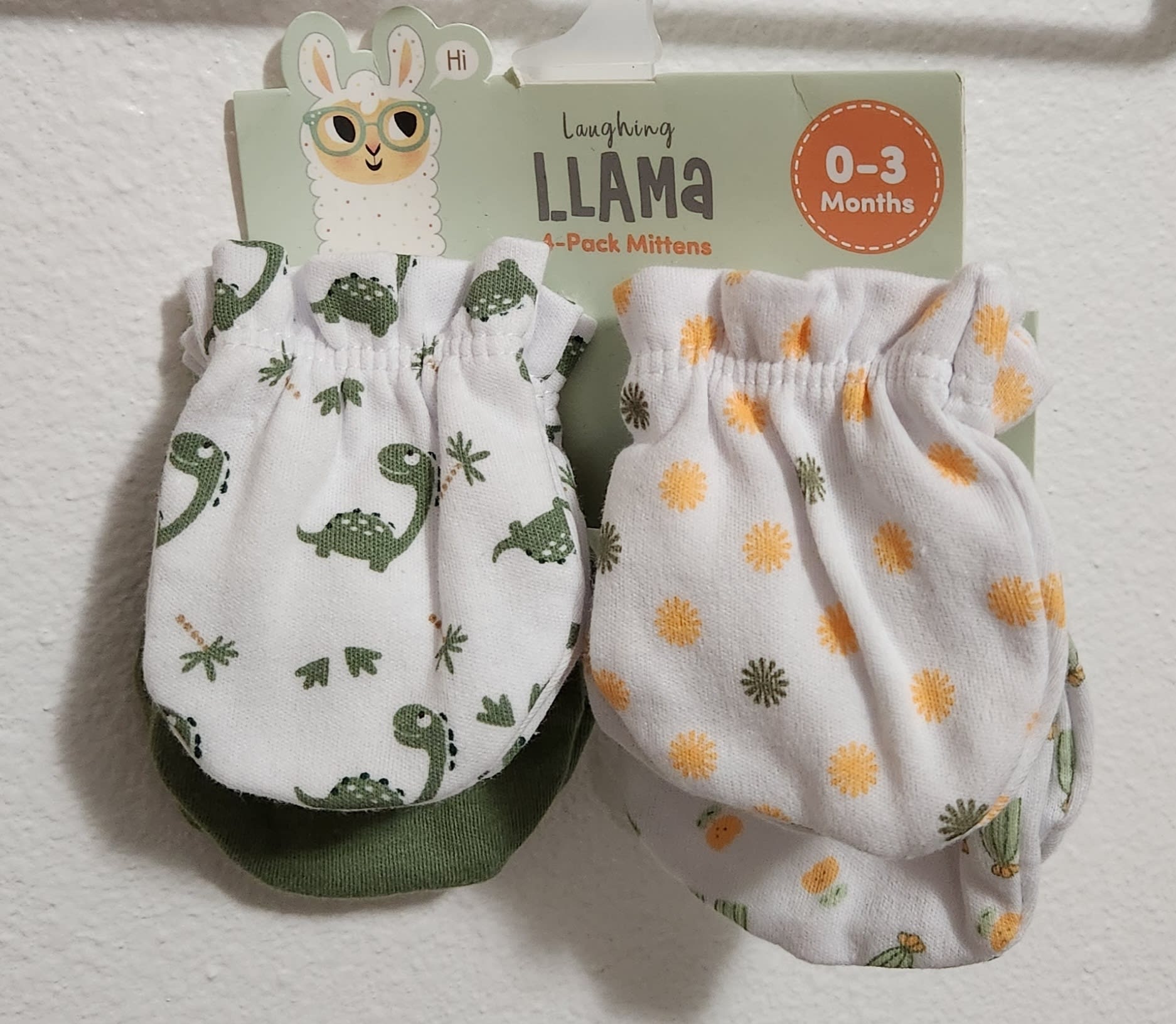 Laughing Llama 4 pack mittens (0-3 Months)
