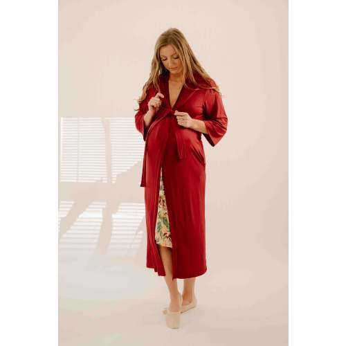 Robes in Crimson – Lila