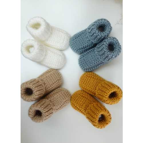 Newborn booties, Baby booties, Knitted booties, Baby shower gift, Newborn shoes, Baby slippers, Crib shoes