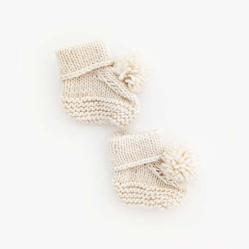 Garter Stitch Baby Booties Natural with Pom Poms | Huggalugs | XS Newborn
