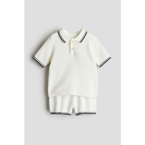 2-piece pattern-knit set