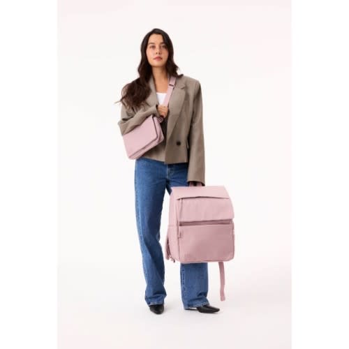 BÉIS 'The Ultimate Diaper Backpack' in Atlas Pink