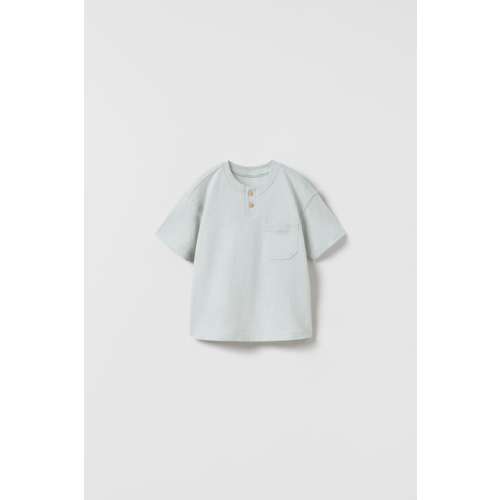 HENLEY T-SHIRT