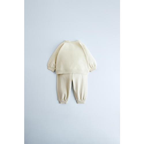 PLAIN SWEATSHIRT AND PANTS PLUSH MATCHING SET