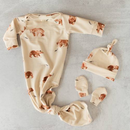 Grizzly Bear Baby Outfit, Newborn Knotted Baby Gown Set, organic baby clothes, baby boy outfit, gender neutral baby gift, coming home outfit