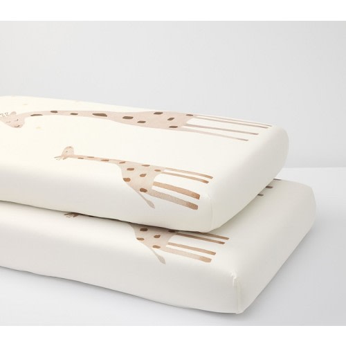 Goldie Giraffe Picture-Perfect Organic Crib Fitted Sheet