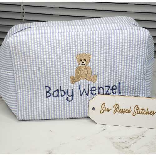 Seersucker toiletry bag, personalized everything bag, cosmetic bag, diaper and wipe bag, baby shower gift