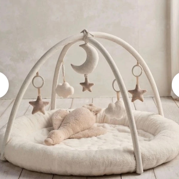 Mamas & Papas Playmat And Gym in Duckling