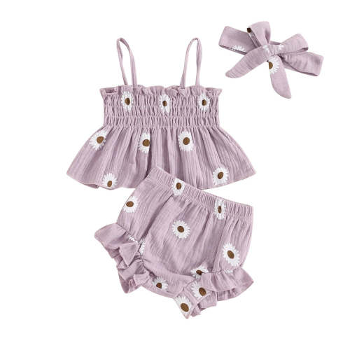Daisy Ruffle Shorts Outfit