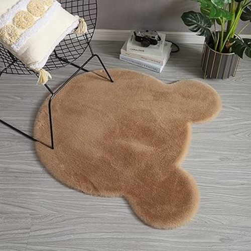 Cute Rugs for Bedroom Aesthetic 2 x 2 Feet Soft Fluffy Area Kids Rug for Nursery Faux Rabbit Fur Rug Bear Carpet Teen Girls Room Home Decor
